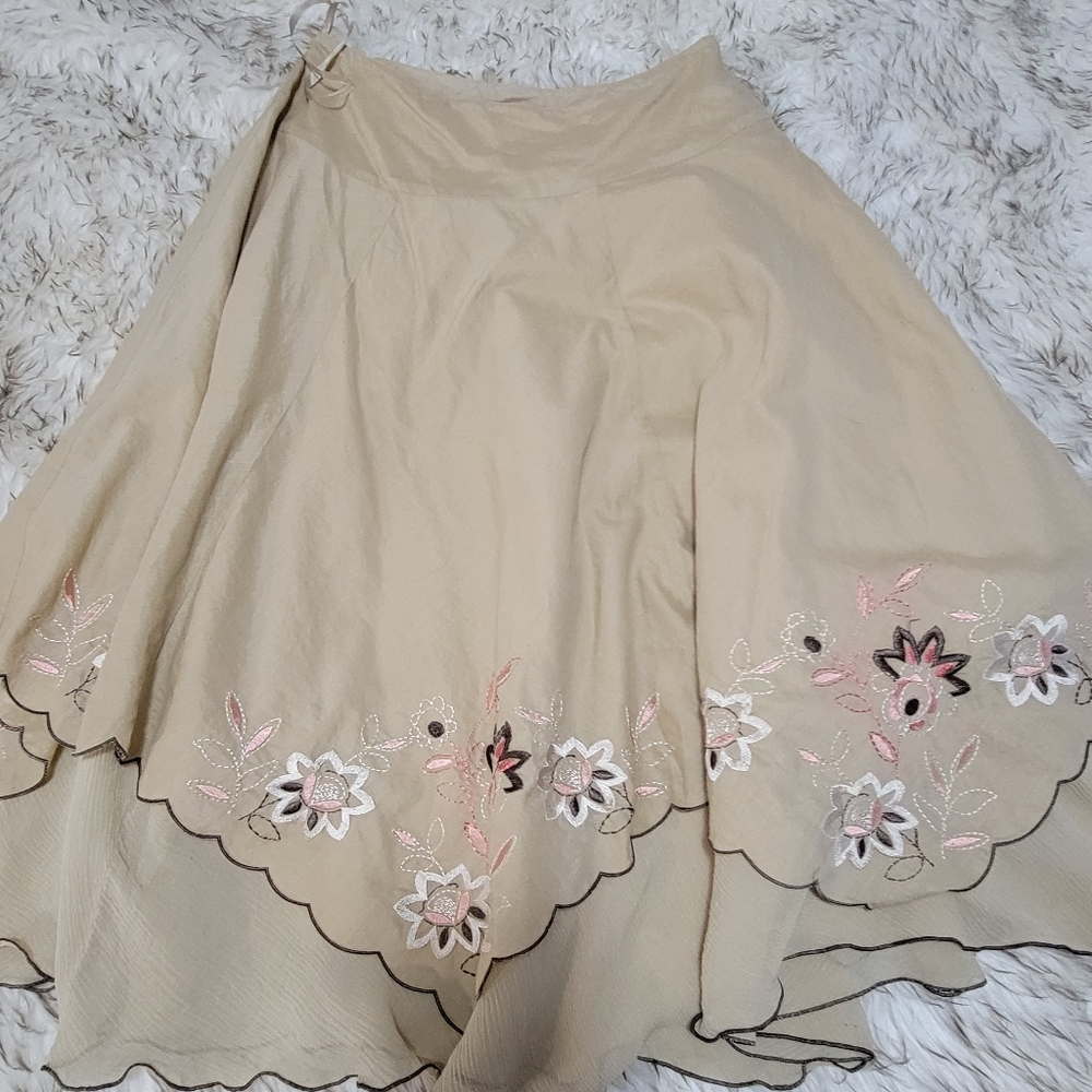 Nine West petite embroidered midi skirt